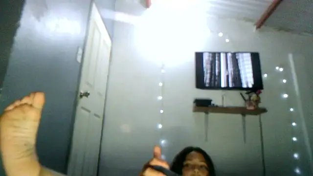 Snapshot of linzeysmith4 chatting on 18, 3, 2026 linzeysmith4 online show from 18, 3, 2026