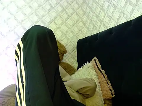 Snapshot of Emma-Wilson chatting on 19, 3, 2026 Emma-Wilson online show from 19, 3, 2026