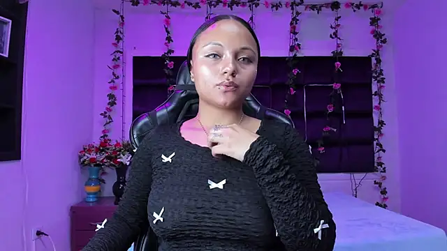 Snapshot of sweelanna__ chatting on 6, 1, 2026 sweelanna online show from 6, 1, 2026