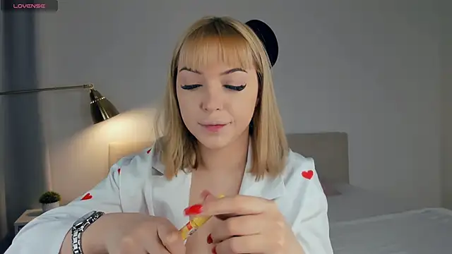 KateDolphin online show from 17, 1, 2025