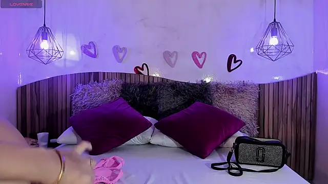 Snapshot of Ninakravis chatting on 19, 2, 2025 Ninakravis online show from 19, 2, 2025