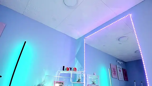 Snapshot of MaveParks_ chatting on 12, 9, 2025 MaveParks online show from 12, 9, 2025