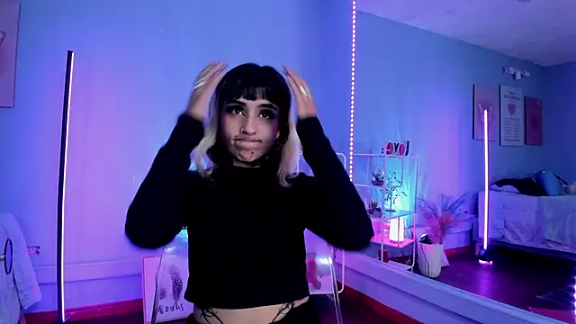 Snapshot of MaveParks_ chatting on 25, 9, 2025 MaveParks online show from 25, 9, 2025