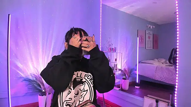 Snapshot of MaveParks_ chatting on 5, 11, 2025 MaveParks online show from 5, 11, 2025