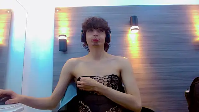 Sr BonnyEthan online show from 7, 3, 2026