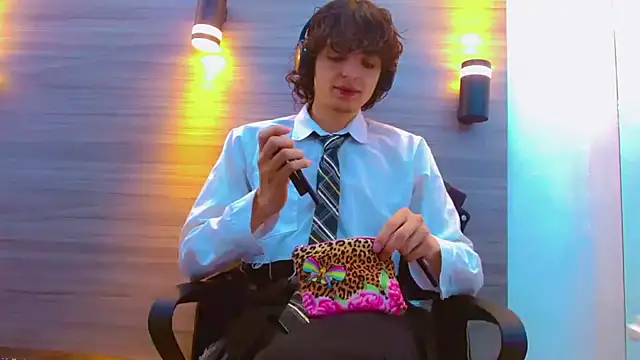 Sr BonnyEthan online show from 1, 4, 2026