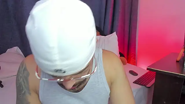 Snapshot of jacob_stud18_ chatting on 10, 4, 2026 jacob stud18 online show from 10, 4, 2026