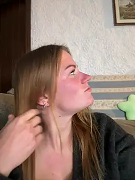 Snapshot of selenaluvv chatting on 14, 1, 2026 selenaluvv online show from 14, 1, 2026