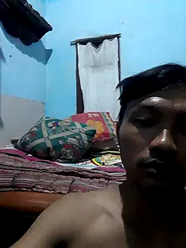 Snapshot of jojokom99 chatting on 16, 4, 2026 jojokom99 online show from 16, 4, 2026