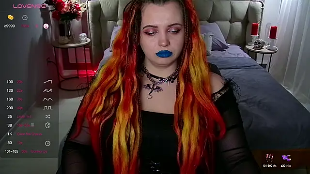 Miss Maya Mils online show from 30, 1, 2025