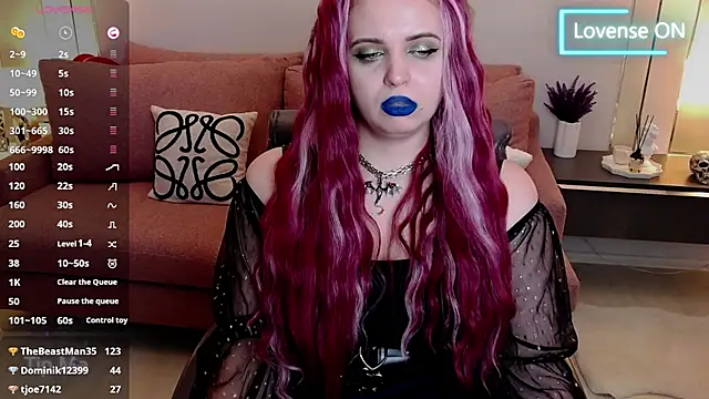 Miss Maya Mils online show from 25, 2, 2025