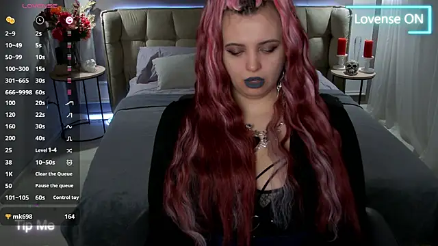 Miss Maya Mils online show from 1, 3, 2025