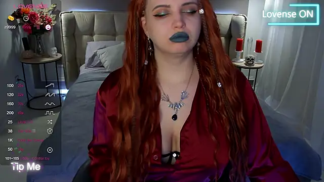 Miss Maya Mils online show from 18, 3, 2025