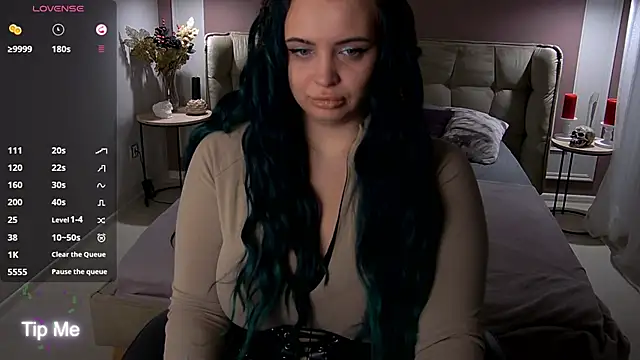 Miss Maya Mils online show from 15, 10, 2025