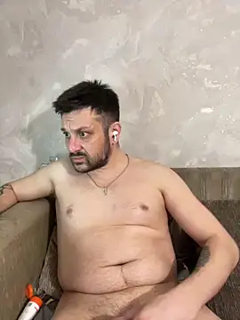 Snapshot of MaeltraJoy chatting on 6, 4, 2026 MaeltraJoy online show from 6, 4, 2026