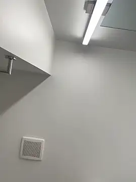 Snapshot of Your_Paris chatting on 22, 10, 2025 Your Paris online show from 22, 10, 2025