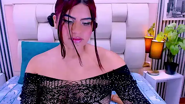 Snapshot of sarah_cream chatting on 22, 5, 2026 sarah cream online show from 22, 5, 2026