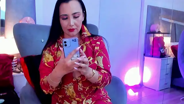 Evangeline Taylorr online show from 31, 1, 2025