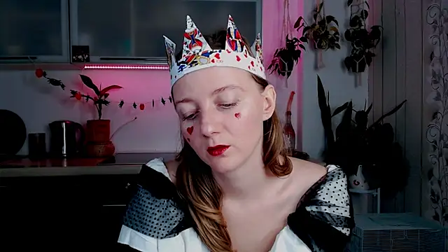 Elly Helly online show from 31, 10, 2025