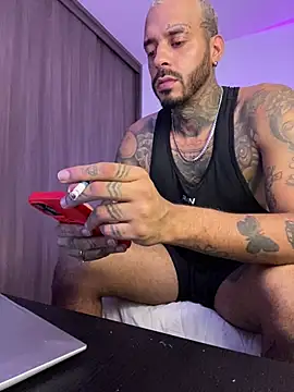 Snapshot of mulatos16 chatting on 8, 5, 2026 mulatos16 online show from 8, 5, 2026