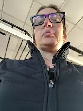 Snapshot of casalinga88 chatting on 19, 11, 2025 casalinga88 online show from 19, 11, 2025