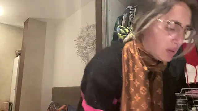 Snapshot of casalinga88 chatting on 15, 12, 2025 casalinga88 online show from 15, 12, 2025