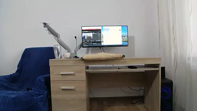 KarlyGray10 online show from 5, 3, 2025