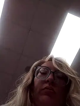 xWhoreAbleX Pika online show from 21, 11, 2025