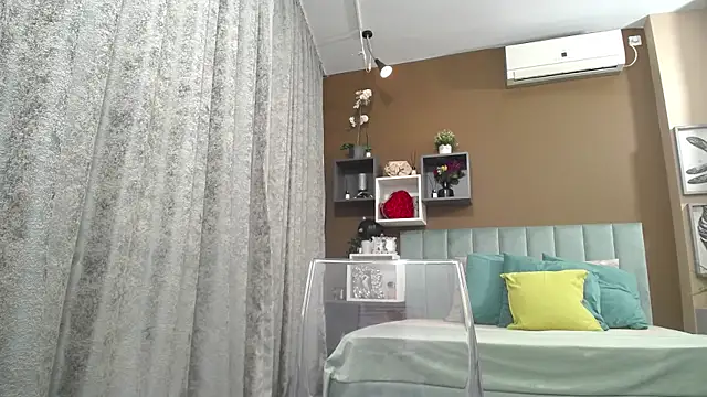 RebecaBlackx online show from 21, 10, 2025