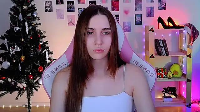 Snapshot of AliceCharmy chatting on 16, 12, 2024 AliceCharmy online show from 16, 12, 2024