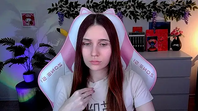 Snapshot of AliceCharmy chatting on 18, 3, 2026 AliceCharmy online show from 18, 3, 2026