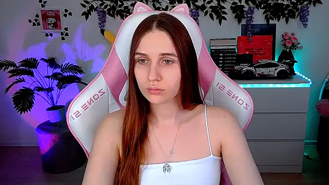 Snapshot of AliceCharmy chatting on 25, 4, 2026 AliceCharmy online show from 25, 4, 2026