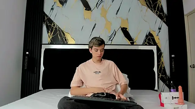 bunny maxi online show from 22, 3, 2025