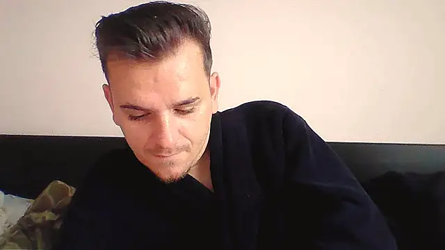 Huge cock22cm online show from 20, 11, 2025