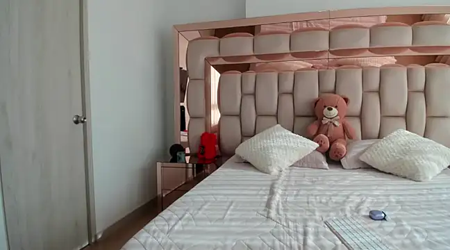 candy-sam28 online show from 26, 1, 2025