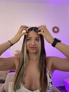 Snapshot of Ashleyjenner_ chatting on 11, 4, 2026 Ashleyjenner online show from 11, 4, 2026