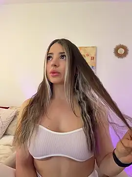 Snapshot of Ashleyjenner_ chatting on 16, 4, 2026 Ashleyjenner online show from 16, 4, 2026