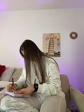 Snapshot of Ashleyjenner_ chatting on 18, 4, 2026 Ashleyjenner online show from 18, 4, 2026