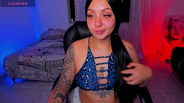 Snapshot of KetziaDoll chatting on 6, 10, 2025 KetziaDoll online show from 6, 10, 2025