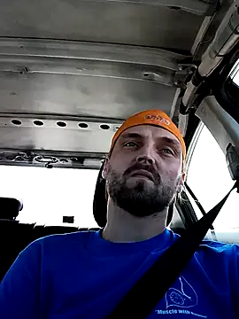 Snapshot of VitaminmanFL chatting on 6, 10, 2025 VitaminmanFL online show from 6, 10, 2025