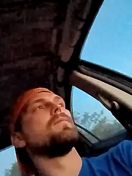 Snapshot of VitaminmanFL chatting on 20, 10, 2025 VitaminmanFL online show from 20, 10, 2025