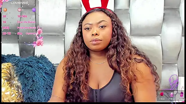 CamilaBenitez online show from 15, 12, 2025