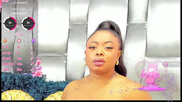 CamilaBenitez online show from 15, 2, 2026