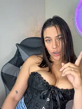 Snapshot of AvaAngel69 chatting on 21, 3, 2026 AvaAngel69 online show from 21, 3, 2026