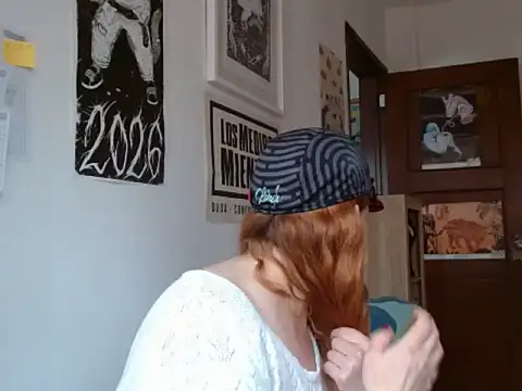 Snapshot of ViioletaMora chatting on 20, 5, 2026 ViioletaMora online show from 20, 5, 2026