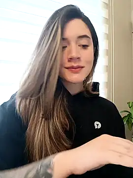 maliciaworld online show from 2, 2, 2025