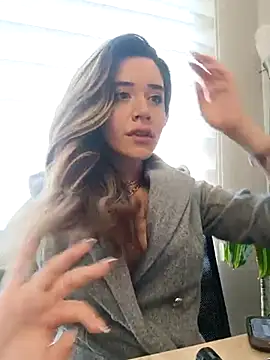 maliciaworld online show from 14, 2, 2025