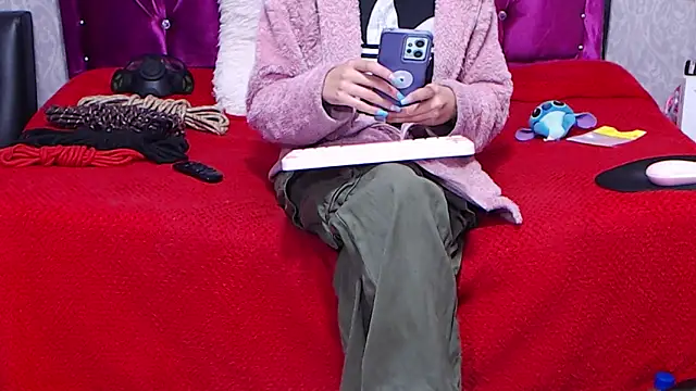 Snapshot of AyshaScott chatting on 18, 2, 2025 AyshaScott online show from 18, 2, 2025