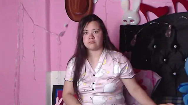 NikkiRous  online show from 25, 1, 2025