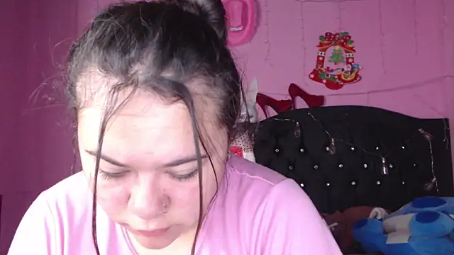 NikkiRous  online show from 5, 3, 2025